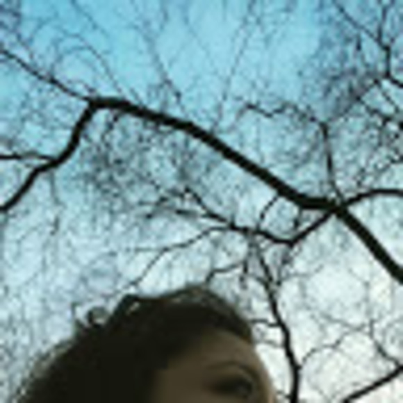 Meet your Posher, Bea - Picture 1 of 1